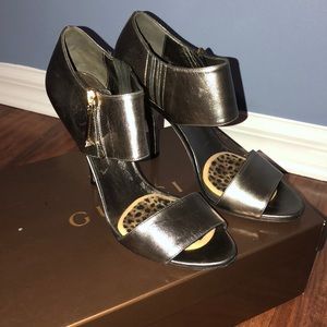 Gucci shoes worn twice!